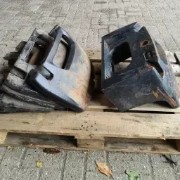 Deutz 100kg Mother Block &amp; 5x 40kg Weights for Tractor