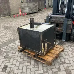 Custom Built Front Weight 700 kg - Affordable Tractor