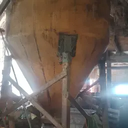 Krachtvoersilo 2500kg | Houten Onderstel | Binnen