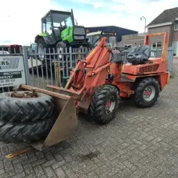 Weidemann 919 D/P Loader with Perkins Engine &amp; Attachments