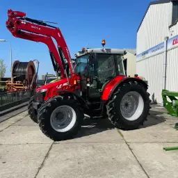 Massey Ferguson 5610 Dyna 4 Trekker - 2015, 3300 uur