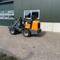 Giant 332 Shovel For Sale | 2011, 1132 Hours, Quick Coupler