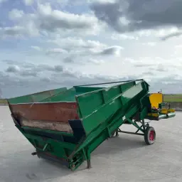 Visser AL120 Receiving Hopper | Adjustable Rollers &amp; Belts