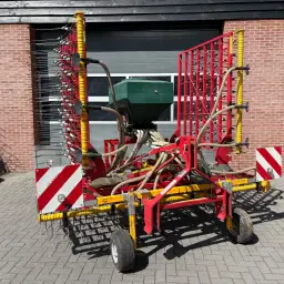 Treffler TS620 Weeder Harrow 620cm with Delimbe Seeder