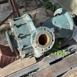 100/2 Pump for Sale - Needs Overhaul for Full Function