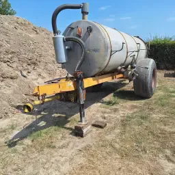 Gebruikte Veenhuis waterwagen 5m³ | Werkende tank