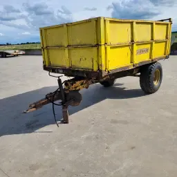 Veenhuis Kipper 3.5 ton met opzet schotten te koop