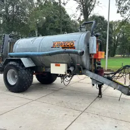 Kaweco 8m3 Mesttank met 4.80m Bemester – Te Koop