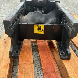 Trailer Hitch with Tipping Knob for Case CVX 1190