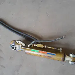 Hydraulische Topstang - Goede Staat, 67 cm (ingeschoven)