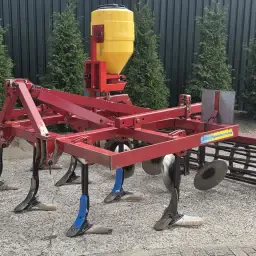 Vleugelcultivator met elektrische zaaiopbouw | 3 meter