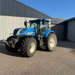 New Holland T7.230AC Tractor | 4WD | Geveerde Cabine