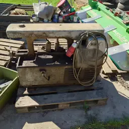 Beugelzaagmachine Werkend met Koelpomp 380V – Betaalbaar